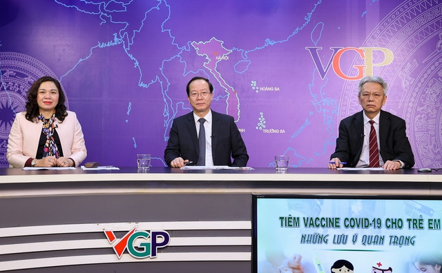 Tiêm vaccine COVID-19 cho trẻ từ 5-11 tuổi lợi ích lớn gấp nhiều lần so với rủi ro Tiêm vaccine COVID-19 cho trẻ từ 5-11 tuổi lợi ích lớn gấp nhiều lần so với rủi ro