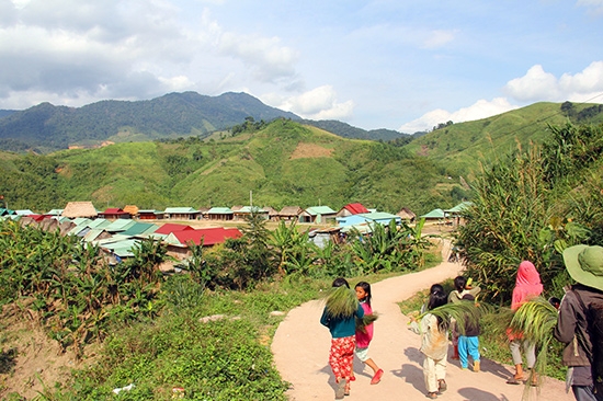 Chương trình mục tiêu quốc gia phát triển kinh tế - xã hội vùng đồng bào dân tộc thiểu số và miền núi Chương trình mục tiêu quốc gia phát triển kinh tế - xã hội vùng đồng bào dân tộc thiểu số và miền núi
