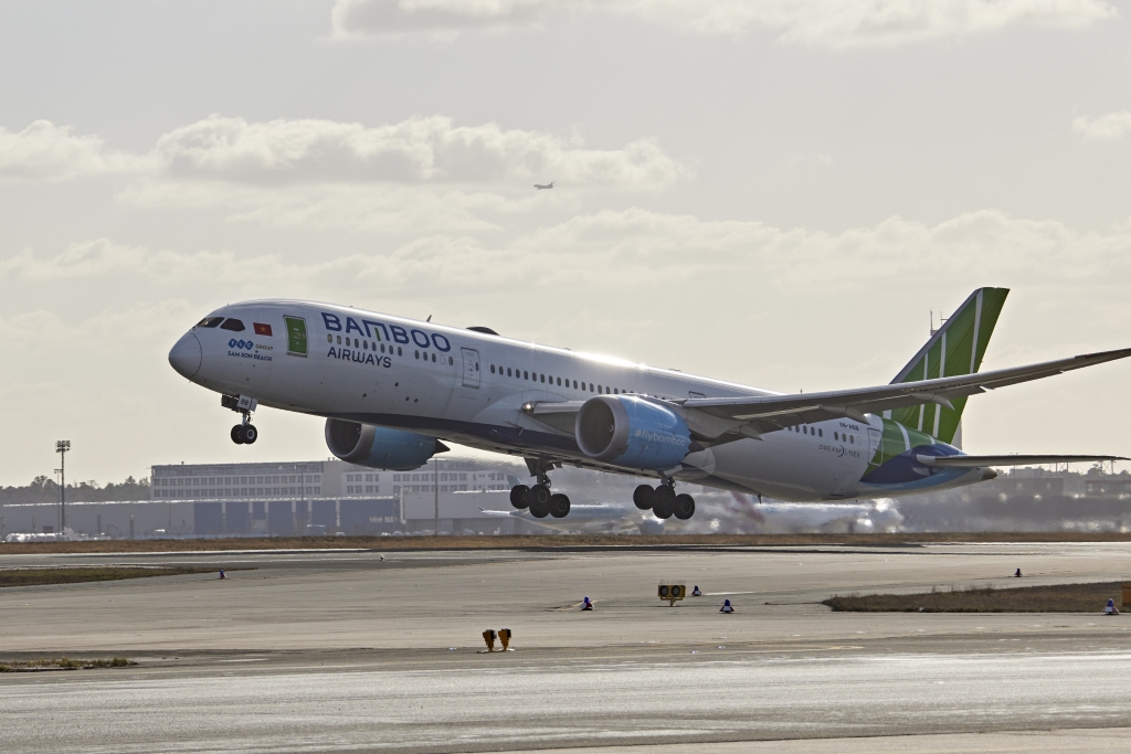 Bamboo Airways thực hiện chuyến bay đầu tiên đưa công dân từ Ukraine về nước ngày 9/3 Bamboo Airways thực hiện chuyến bay đầu tiên đưa công dân từ Ukraine về nước ngày 9/3
