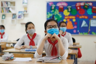 Hà Nội cho học sinh các khối từ lớp 7 đến lớp 12 đi học trực tiếp