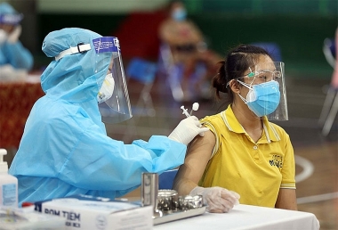 Bộ Y tế yêu cầu các địa phương đề xuất nhu cầu tiêm mũi 4 vaccine COVID-19 trước ngày 25/5