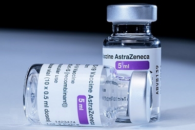 Bộ Y tế phân bổ thêm 1,8 triệu liều vaccine COVID-19 cho TP. Hồ Chí Minh và Hà Nội