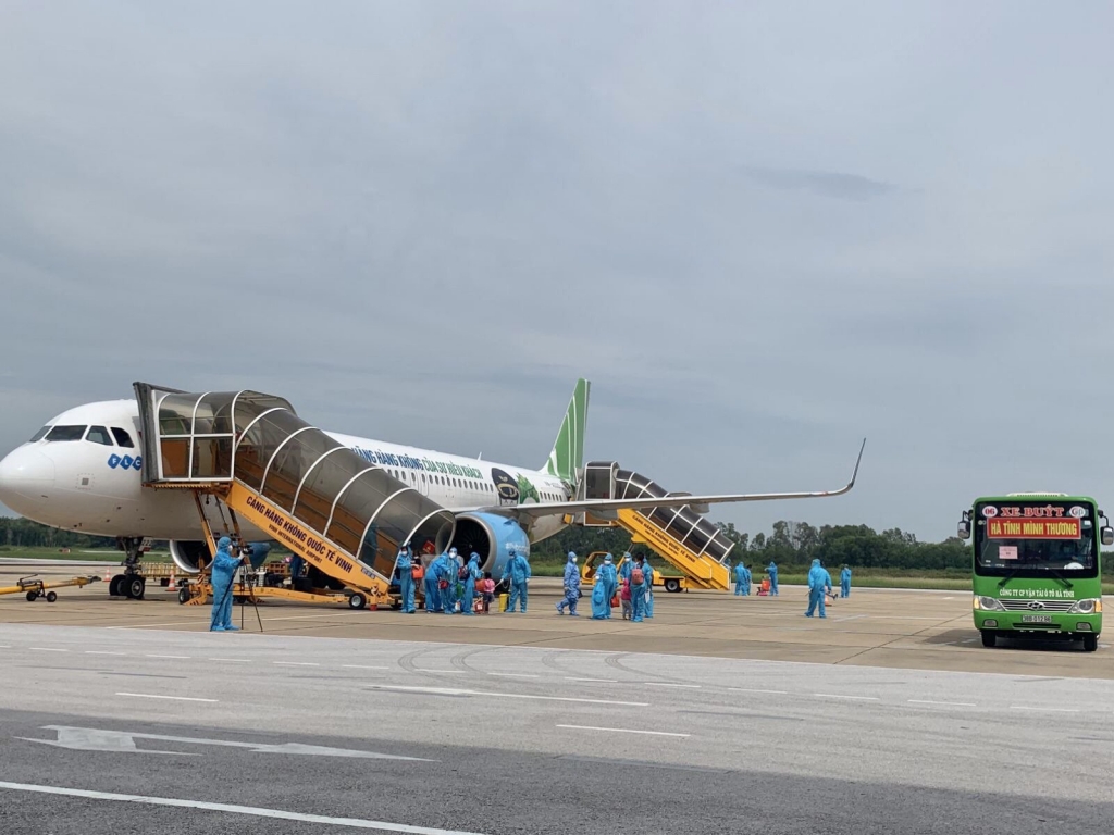 Bamboo Airways đưa gần 1.500 công dân Hà Tĩnh hồi hương sau chuỗi 7 chuyến bay Bamboo Airways đưa gần 1.500 công dân Hà Tĩnh hồi hương sau chuỗi 7 chuyến bay