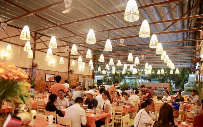 Hà Nội yêu cầu đóng cửa dịch vụ ăn uống trước 21h, lễ cưới không quá 30 người Hà Nội yêu cầu đóng cửa dịch vụ ăn uống trước 21h, lễ cưới không quá 30 người