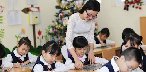 Người Thầy cần dạy học sinh hiểu giá trị của sự sống và tình yêu cuộc sống… Người Thầy cần dạy học sinh hiểu giá trị của sự sống và tình yêu cuộc sống…