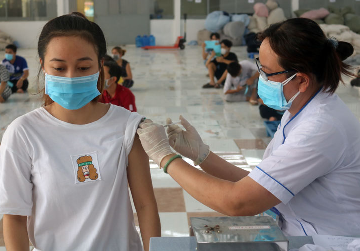 Thực hiện chiến dịch thần tốc tiêm chủng vaccine phòng COVID-19