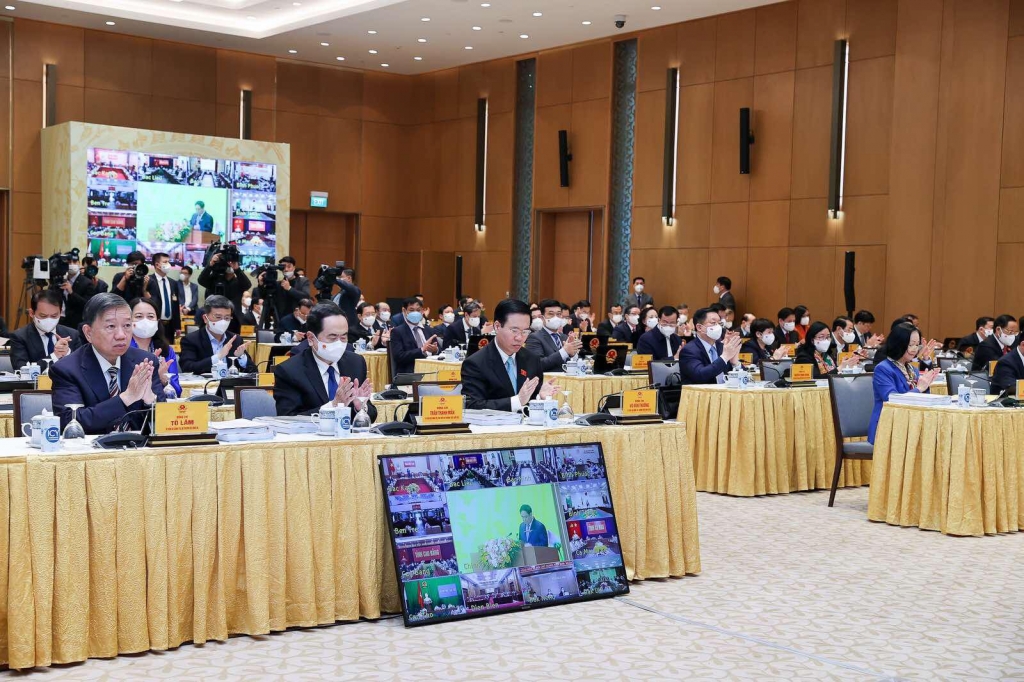 12 nhóm nhiệm vụ giải pháp chủ yếu để tăng trưởng GDP đạt 6-6,5% năm 2022 12 nhóm nhiệm vụ giải pháp chủ yếu để tăng trưởng GDP đạt 6-6,5% năm 2022
