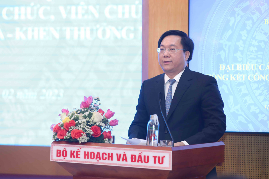 Bộ Kế hoạch và Đầu tư phát động phong trào thi đua năm 2023 với 5 nội dung chính Bộ Kế hoạch và Đầu tư phát động phong trào thi đua năm 2023 với 5 nội dung chính