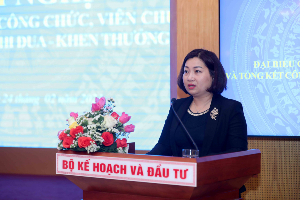 Bộ Kế hoạch và Đầu tư phát động phong trào thi đua năm 2023 với 5 nội dung chính Bộ Kế hoạch và Đầu tư phát động phong trào thi đua năm 2023 với 5 nội dung chính