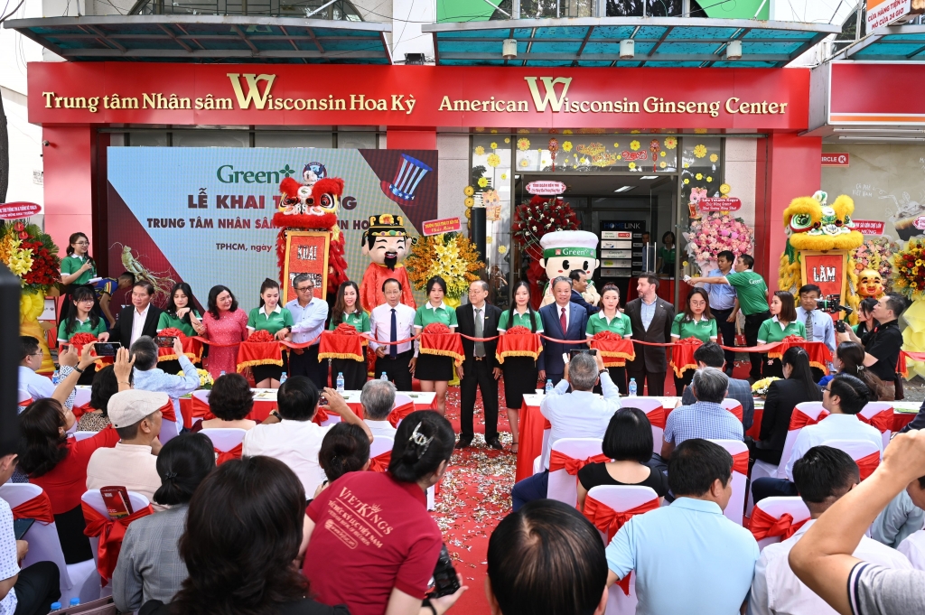 Khai trương Trung tâm Nhân sâm Wisconsin Hoa Kỳ đầu tiên tại Việt Nam Khai trương Trung tâm Nhân sâm Wisconsin Hoa Kỳ đầu tiên tại Việt Nam