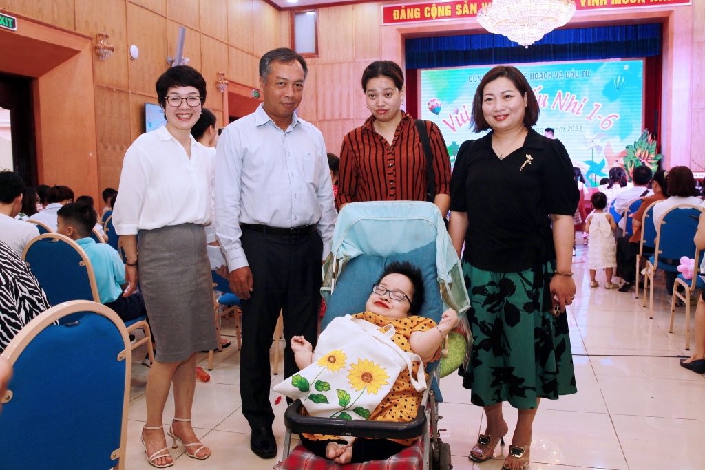 Công đoàn Bộ Kế hoạch và Đầu tư tổ chức vui Tết Thiếu nhi 1/6 Công đoàn Bộ Kế hoạch và Đầu tư tổ chức vui Tết Thiếu nhi 1/6