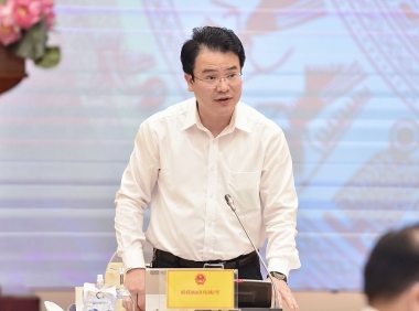 Tăng trưởng GDP đạt 3,72%, thấp hơn kịch bản đề ra: Sức ép cho 6 tháng cuối năm là rất lớn