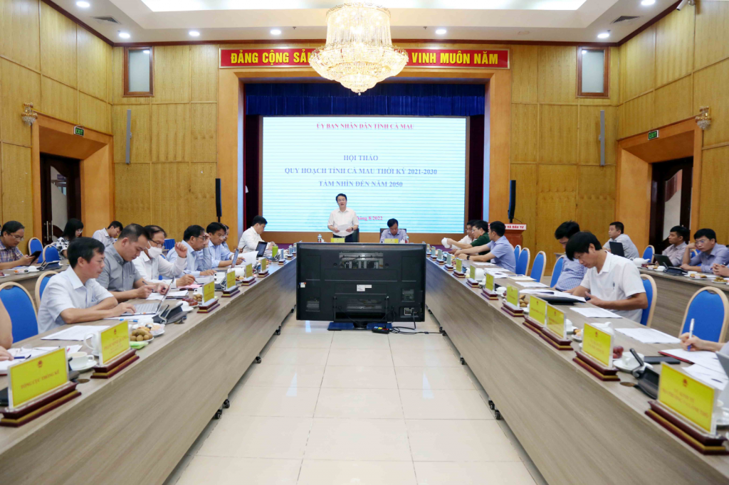 Các chuyên gia, nhà khoa học góp ý hoàn thiện Quy hoạch tỉnh Cà Mau thời kỳ 2021-2030