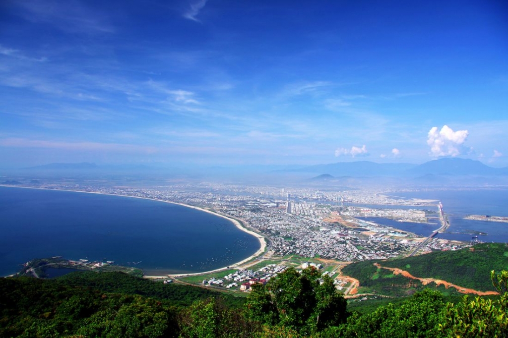 Xây dựng Đà Nẵng thành thành phố đáng sống bằng việc tập trung phát triển 3 trụ cột chính Xây dựng Đà Nẵng thành thành phố đáng sống bằng việc tập trung phát triển 3 trụ cột chính