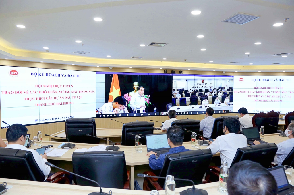 Trước ngày 25/9, trình Thủ tướng Báo cáo về vướng mắc và kiến nghị giải pháp thúc đẩy đầu tư công Trước ngày 25/9, trình Thủ tướng Báo cáo về vướng mắc và kiến nghị giải pháp thúc đẩy đầu tư công