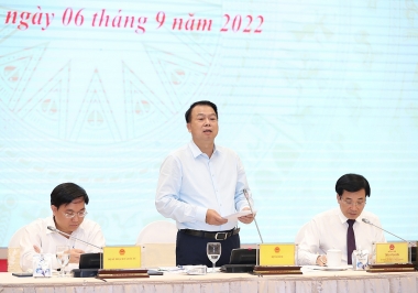 Khi nào cổ phiếu ROS và FLC được giao dịch trở lại?