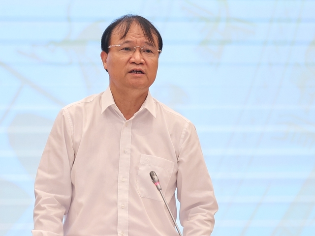 Doanh nghiệp xăng dầu kêu càng bán, càng lỗ, Thứ trưởng Bộ Công Thương nói gì? Doanh nghiệp xăng dầu kêu càng bán, càng lỗ, Thứ trưởng Bộ Công Thương nói gì?