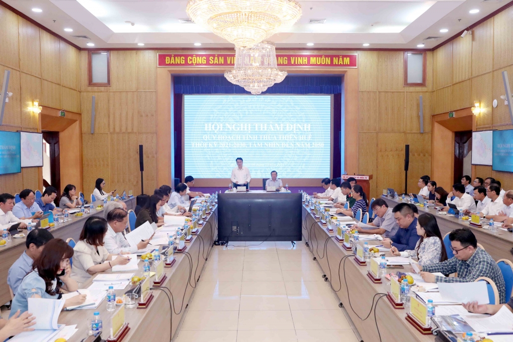 Thông qua Quy hoạch 2021-2030: Tạo thêm năng lượng để Thừa Thiên Huế bứt phá, phát triển bền vững Thông qua Quy hoạch 2021-2030: Tạo thêm năng lượng để Thừa Thiên Huế bứt phá, phát triển bền vững