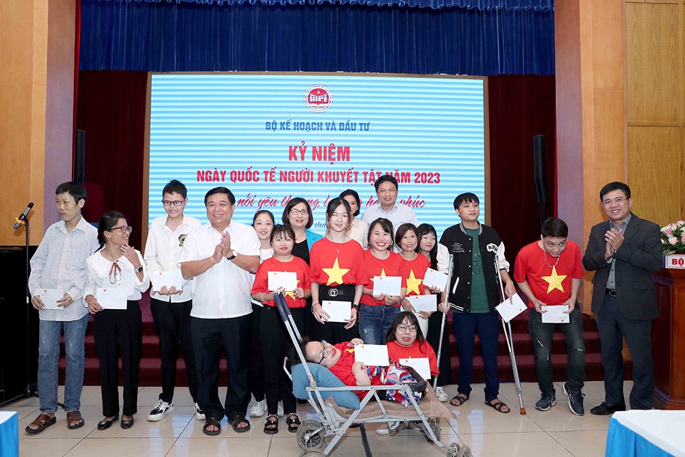 Kết nối yêu thương, lan tỏa hạnh phúc và những trái ngọt Kết nối yêu thương, lan tỏa hạnh phúc và những trái ngọt