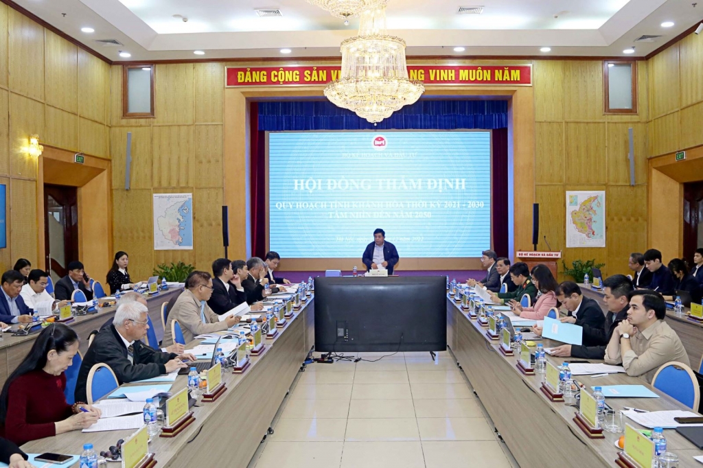 Thẩm định đường hướng phát triển tỉnh Khánh Hòa thời kỳ 2021-2030, tầm nhìn đến năm 2050 Thẩm định đường hướng phát triển tỉnh Khánh Hòa thời kỳ 2021-2030, tầm nhìn đến năm 2050