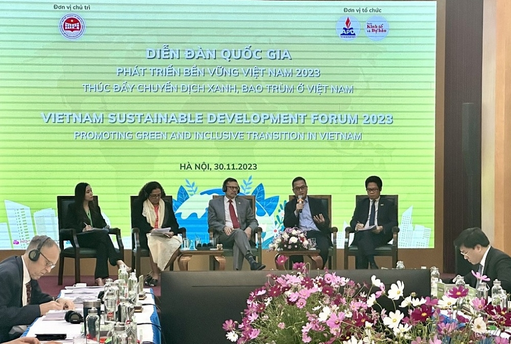 Giải bài toán khó về tính bao trùm trong chuyển dịch xanh hướng tới phát triển bền vững của Việt Nam Giải bài toán khó về tính bao trùm trong chuyển dịch xanh hướng tới phát triển bền vững của Việt Nam