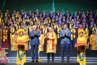 Công ty Cổ phần Stavian Hóa chất vinh dự nhận giải thưởng Sao Vàng Đất Việt năm 2024
