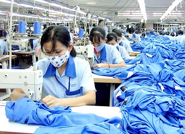 Áp lực ESG trong ngành dệt may: Thích ứng của doanh nghiệp Việt Nam
