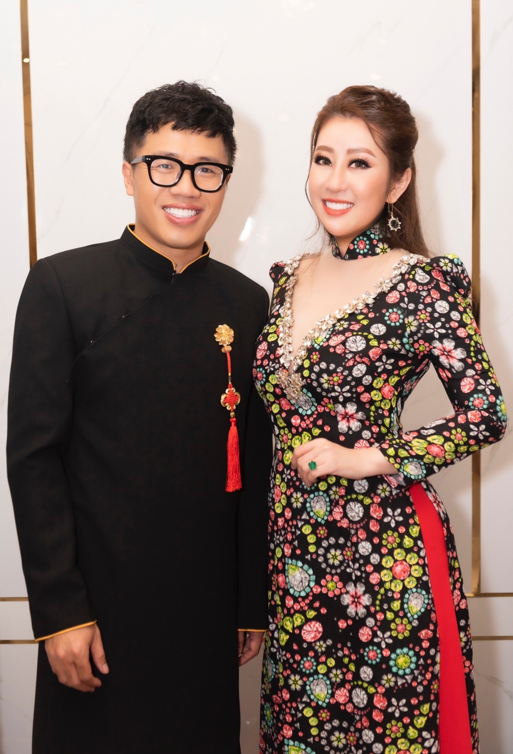 Mc Quốc Bình cùng nữ hoàng Kim Trang tại lễ cầu nguyện Mc Quốc Bình cùng nữ hoàng Kim Trang tại lễ cầu nguyện