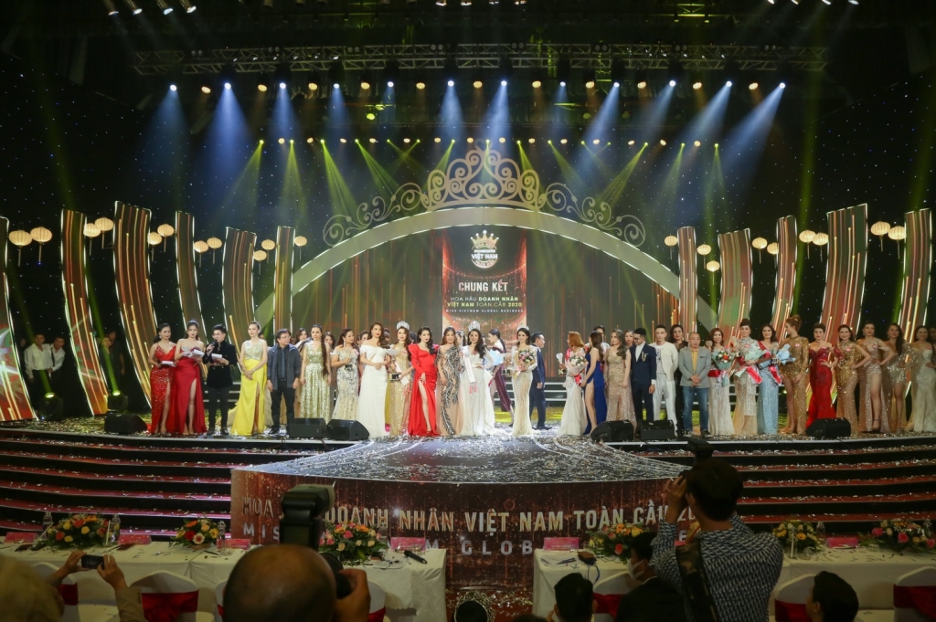 Cuộc thi “Nữ hoàng Doanh nhân đất Việt” và “Hoa hậu Doanh nhân Việt Nam toàn cầu - Miss Vietnam Global Business của Công ty TNHH Hãng Truyền Thông TOPSTAR là cuộc thi nhằm tôn vinh tài năng của các nữ doanh nhân Việt Nam Cuộc thi “Nữ hoàng Doanh nhân đất Việt” và “Hoa hậu Doanh nhân Việt Nam toàn cầu - Miss Vietnam Global Business của Công ty TNHH Hãng Truyền Thông TOPSTAR là cuộc thi nhằm tôn vinh tài năng của các nữ doanh nhân Việt Nam