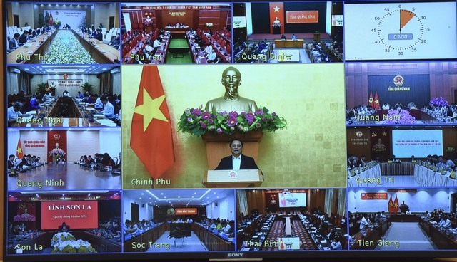 Tập trung tháo gỡ khó khăn cho doanh nghiệp, người dân Tập trung tháo gỡ khó khăn cho doanh nghiệp, người dân