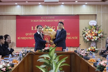 Chủ tịch Hội đồng quản trị Ngân hàng Phát triển làm Phó Chủ tịch Ủy ban chứng khoán Nhà nước