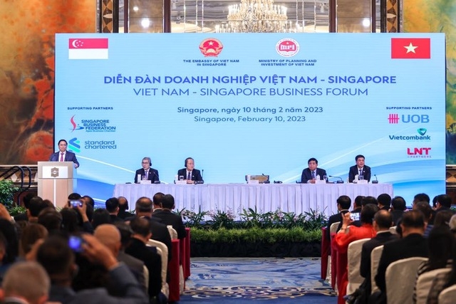 Việt Nam - Singapore hướng đến tầm cao mới dựa trên chia sẻ lợi ích chiến lược… Việt Nam - Singapore hướng đến tầm cao mới dựa trên chia sẻ lợi ích chiến lược…