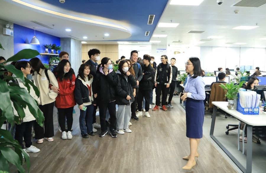 MB Company Tour: Từ sinh viên đến trải nghiệm một ngày làm nhân sự IT