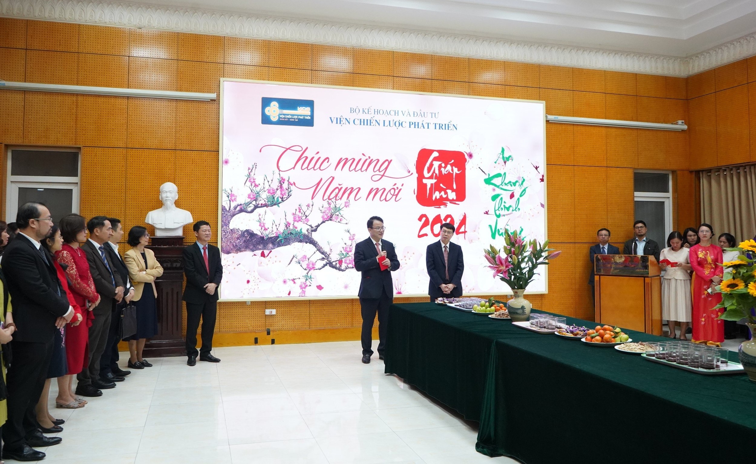 Mong Viện Chiến lược phát triển luôn duy trì là con chim đầu đàn của Bộ Kế hoạch và Đầu tư trong lĩnh vực nghiên cứu quy hoạch, chiến lược Mong Viện Chiến lược phát triển luôn duy trì là con chim đầu đàn của Bộ Kế hoạch và Đầu tư trong lĩnh vực nghiên cứu quy hoạch, chiến lược