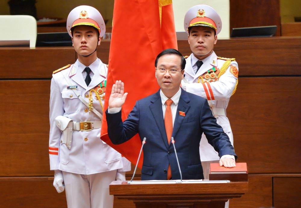 Tân Chủ tịch nước Võ Văn Thưởng: Sẽ không ngừng tu dưỡng, nỗ lực để hoàn thành tốt nhiệm vụ Tân Chủ tịch nước Võ Văn Thưởng: Chân thành lắng nghe các ý kiến vì dân, vì nước của mọi người Việt Nam yêu nước…