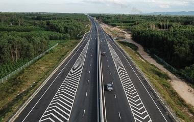 Giải quyết khó khăn, vướng mắc, đảm bảo tiến độ, chất lượng các dự án trọng điểm ngành giao thông vận tải