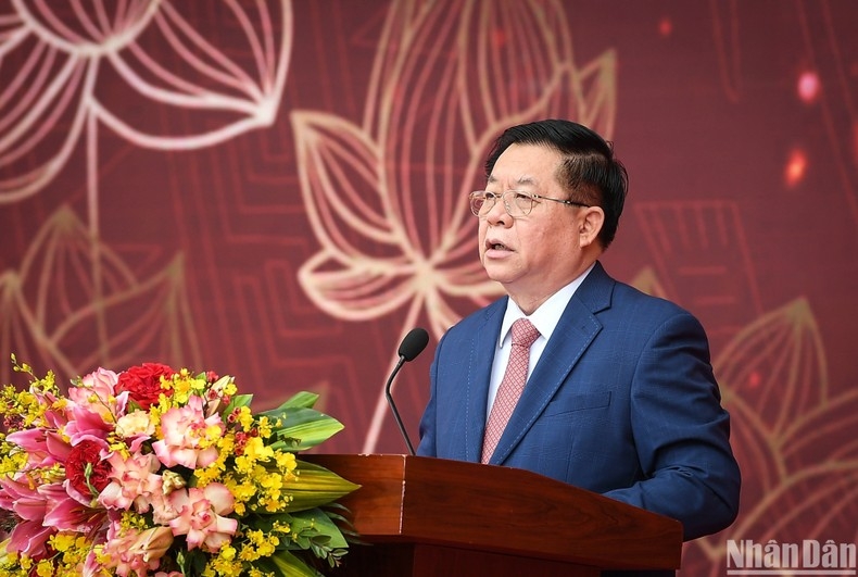 Xây dựng nền báo chí cách mạng chuyên nghiệp, văn hoá và hiện đại Xây dựng nền báo chí cách mạng chuyên nghiệp, văn hoá và hiện đại