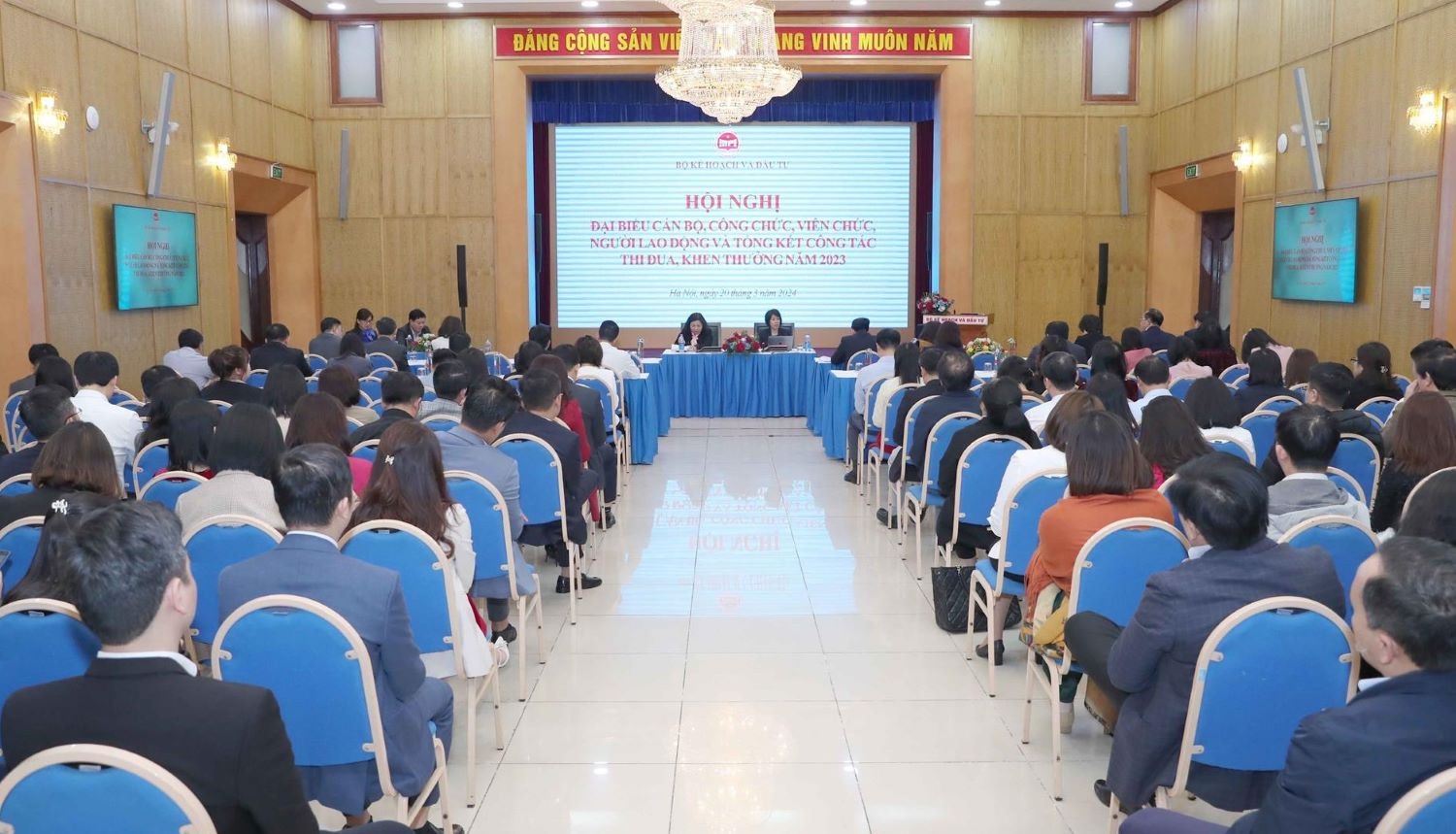 Ngành Kế hoạch, Đầu tư và Thống kê tập trung hoàn thành các đề án, nhiệm vụ được Chính phủ, Thủ tướng Chính phủ giao Ngành Kế hoạch, Đầu tư và Thống kê tập trung hoàn thành các đề án, nhiệm vụ được Chính phủ, Thủ tướng Chính phủ giao