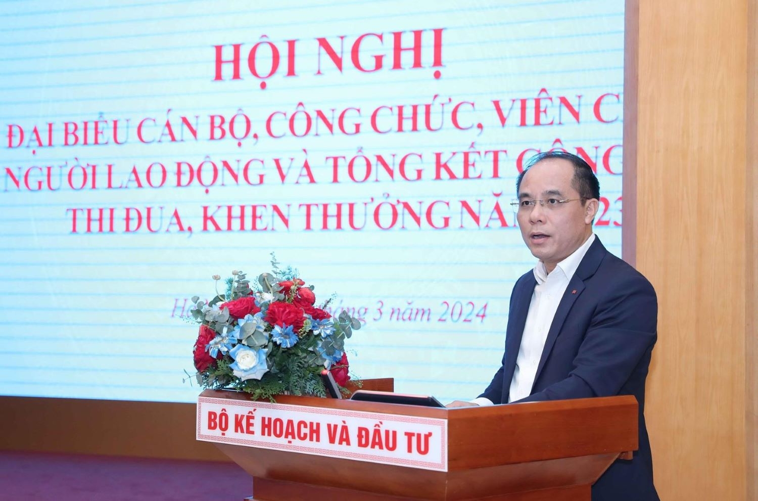 Ngành Kế hoạch, Đầu tư và Thống kê tập trung hoàn thành các đề án, nhiệm vụ được Chính phủ, Thủ tướng Chính phủ giao Ngành Kế hoạch, Đầu tư và Thống kê tập trung hoàn thành các đề án, nhiệm vụ được Chính phủ, Thủ tướng Chính phủ giao