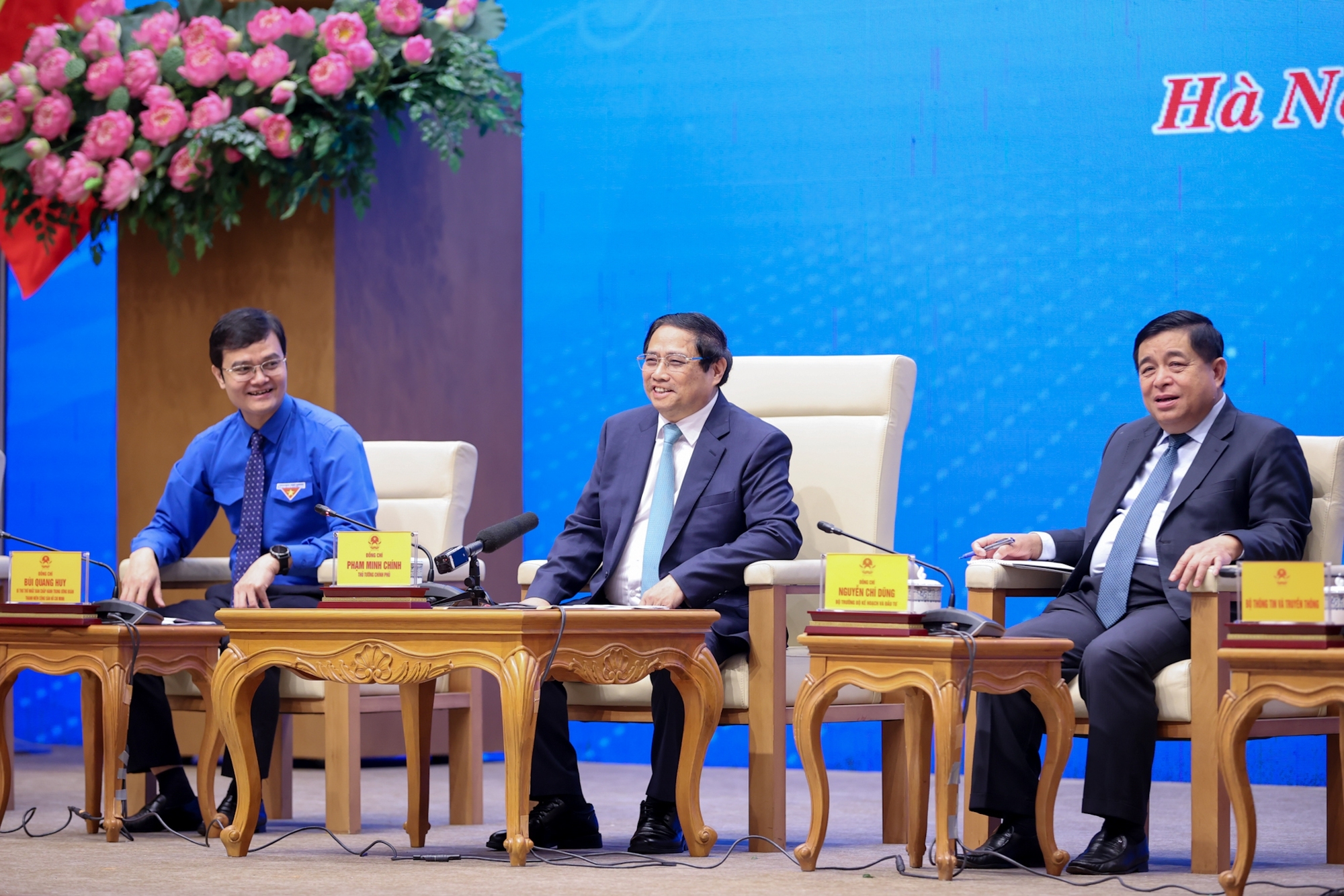 Toàn thể thanh niên Việt Nam phát huy tinh thần "5 xung kích" trong thực hiện nhiệm vụ chuyển đổi số quốc gia