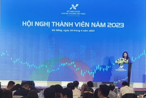 Công ty chứng khoán cần thực hiện nghiêm quy định pháp luật về cung cấp sản phẩm