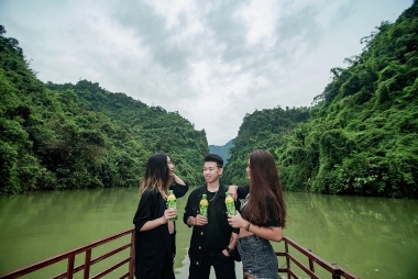 Du lịch, dã ngoại, thưởng trà và 1.001 cách người trẻ xua tan căng thẳng ngày nắng nóng