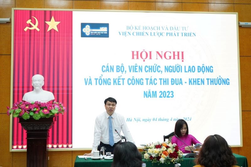Viện Chiến lược phát triển tập trung thực hiện các nhiệm vụ phục vụ hoạt động của Tiểu ban Kinh tế - Xã hội chuẩn bị Đại hội toàn quốc lần thứ XIV của Đảng