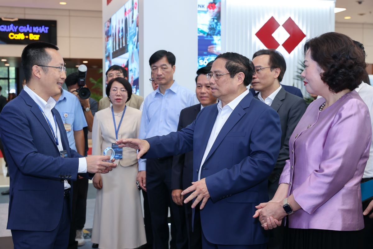Chuyển đổi số ngành Ngân hàng phải gắn với kinh tế số, xã hội số, kinh tế xanh… Chuyển đổi số ngành Ngân hàng phải gắn với kinh tế số, xã hội số, kinh tế xanh…