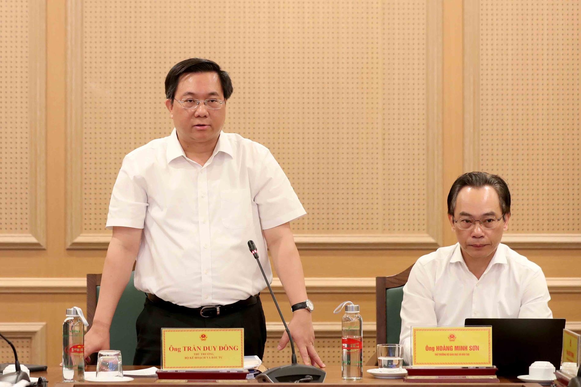 Đảm bảo khi Đề án Phát triển nguồn nhân lực ngành công nghiệp bán dẫn đến năm 2030, tầm nhìn đến năm 2050 được phê duyệt sẽ triển khai được ngay Đảm bảo khi Đề án Phát triển nguồn nhân lực ngành công nghiệp bán dẫn đến năm 2030, tầm nhìn đến năm 2050 được phê duyệt sẽ triển khai được ngay