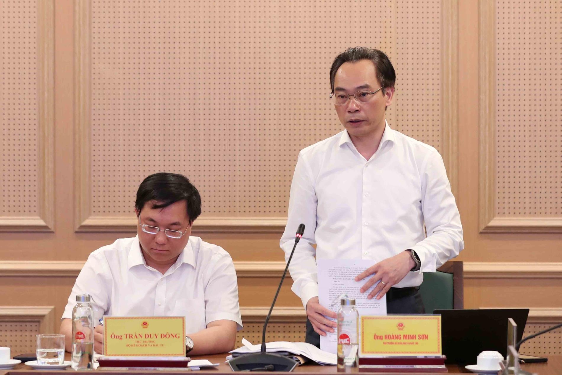 Đảm bảo khi Đề án Phát triển nguồn nhân lực ngành công nghiệp bán dẫn đến năm 2030, tầm nhìn đến năm 2050 được phê duyệt sẽ triển khai được ngay Đảm bảo khi Đề án Phát triển nguồn nhân lực ngành công nghiệp bán dẫn đến năm 2030, tầm nhìn đến năm 2050 được phê duyệt sẽ triển khai được ngay