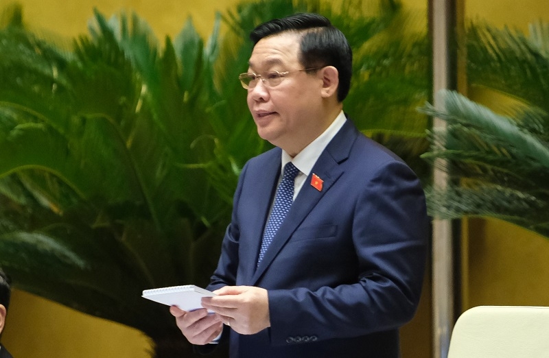 Chủ tịch Quốc hội “chấm điểm” phần trả lời chất vấn của Bộ trưởng Lê Minh Hoan Chủ tịch Quốc hội “chấm điểm” phần trả lời chất vấn của Bộ trưởng Lê Minh Hoan