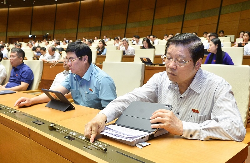 Quốc hội cho phép triển khai 3 dự án đường cao tốc Quốc hội cho phép triển khai 3 dự án đường cao tốc