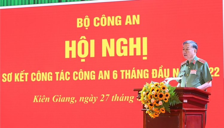 Chỉ đạo quyết liệt đấu tranh phòng, chống tội phạm về tham nhũng, kinh tế Chỉ đạo quyết liệt đấu tranh phòng, chống tội phạm về tham nhũng, kinh tế