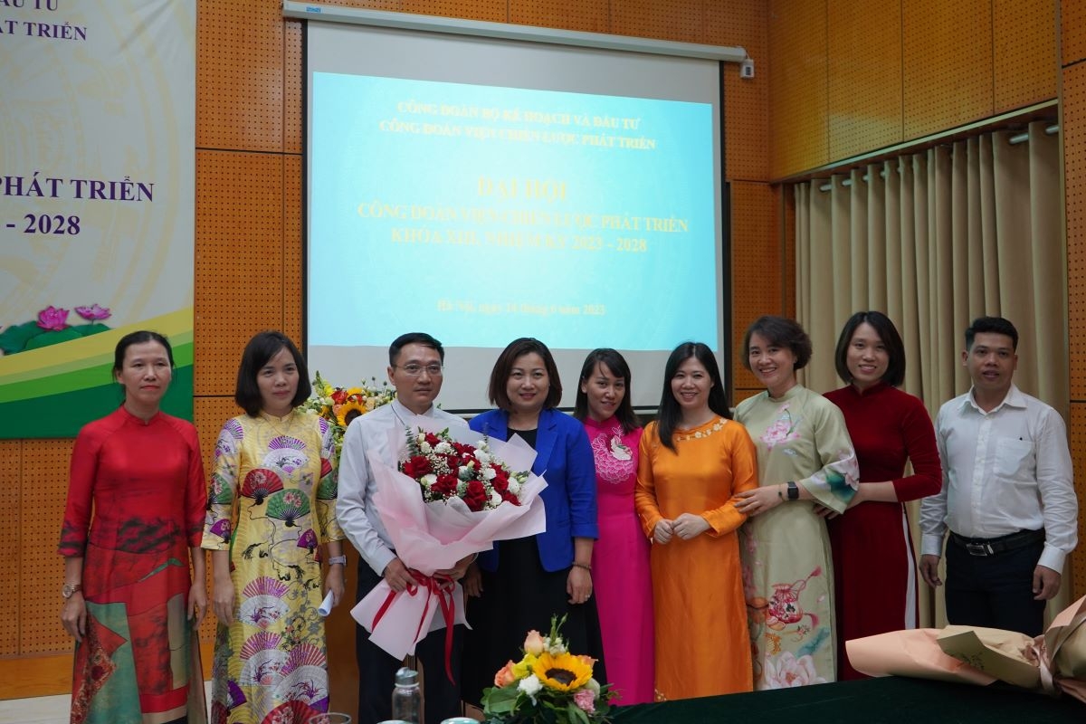 Tổ chức thành công Đại hội công đoàn Viện Chiến lược phát triển